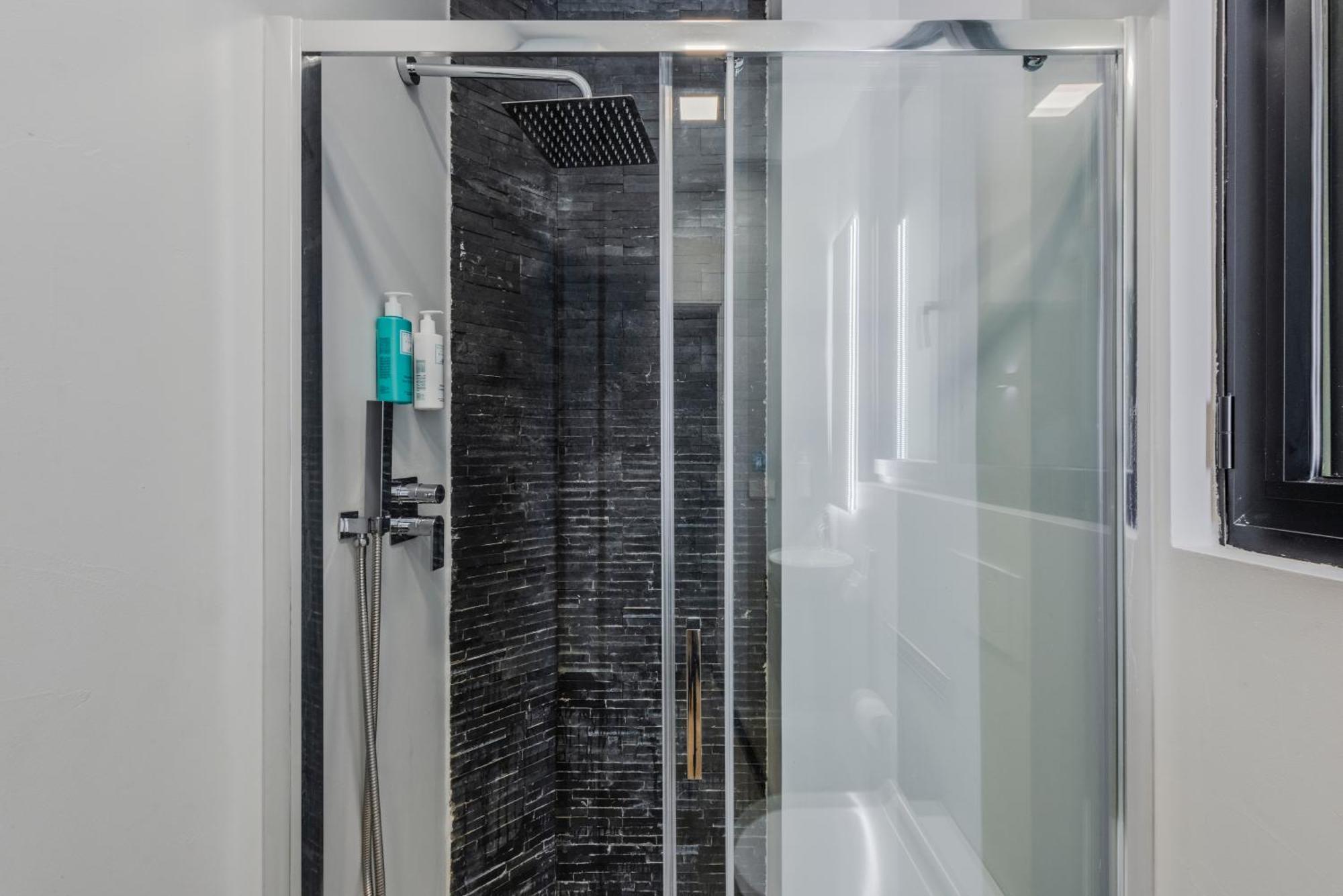 Sweett- Duomo Apartment Milan Luaran gambar