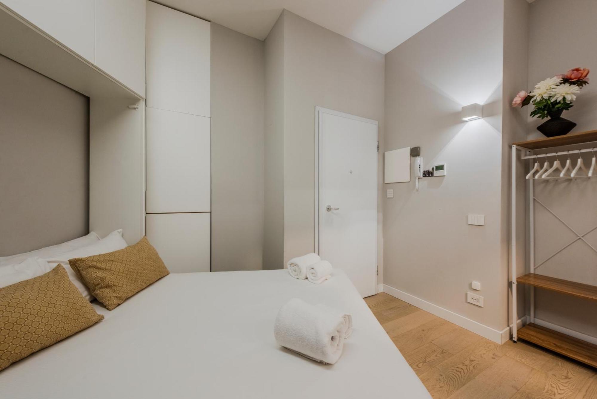 Sweett- Duomo Apartment Milan Luaran gambar